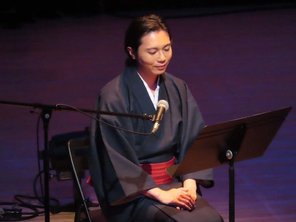 役者1名・読み聞かせ30分